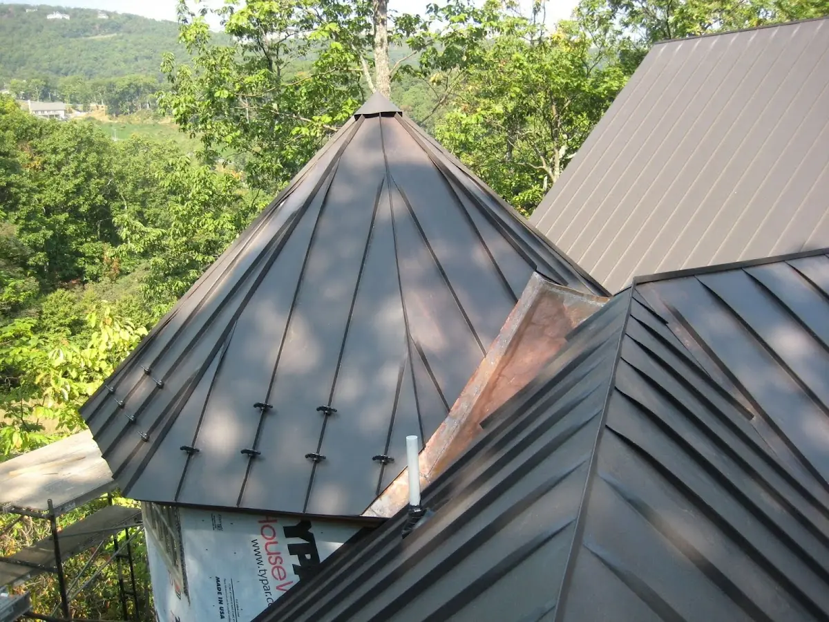 Professional Roof Tarp Installation by Craftsman Roofing in Nashport